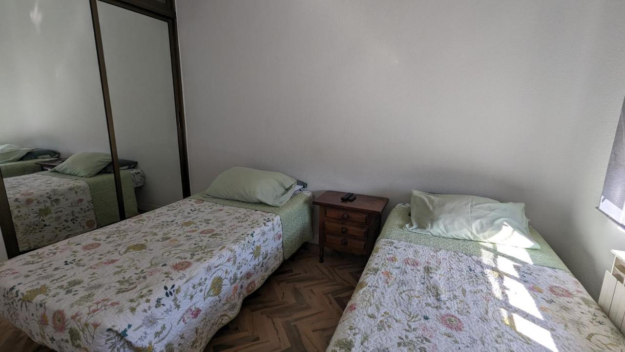 Apartamento Jacobo Villar Valladolid Bagian luar foto